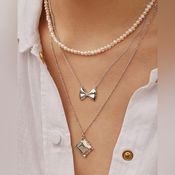 Wanderlust + Co Jewelry - Wanderlust + Co Bow Tie Pasta Necklace Silver Rhodium
